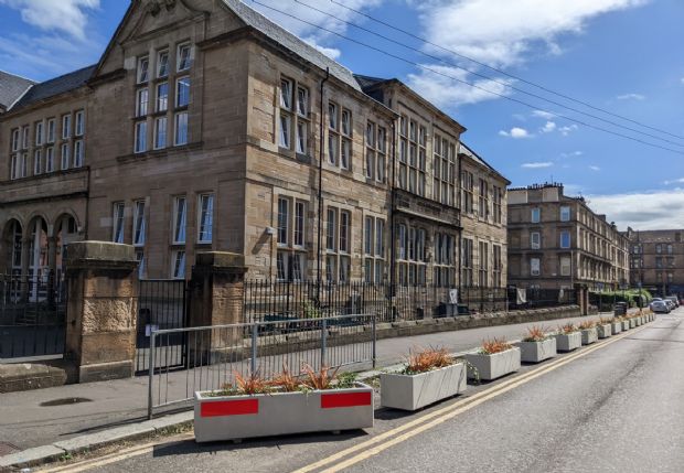StDenis Primary Concrete Planters